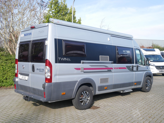 Adria Twin 640 SL, Lengtebedden, Maxi Chasis, Construct slot foto: 23