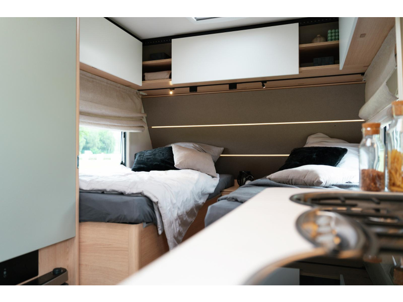 LMC Style Lift model 2027 enkele bedden  foto: 1