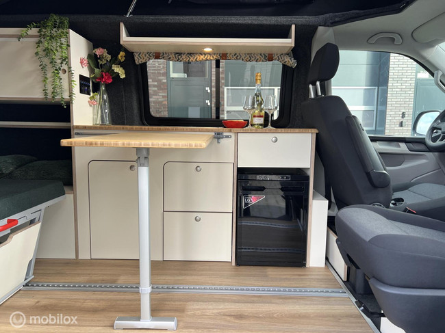 Volkswagen T6.1 buscamper L1H1 Florida 2020 4 person photo: 16