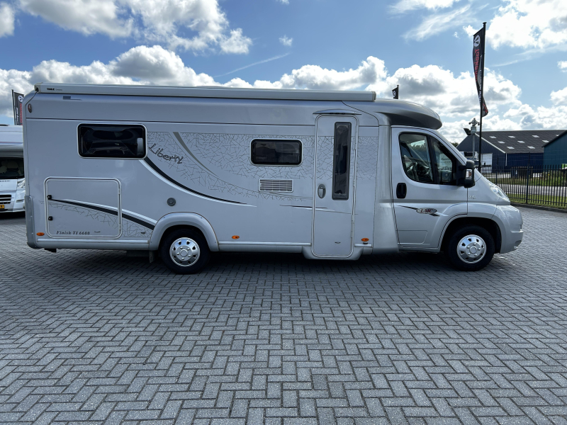 LMC Liberty Finish TI 6600 Enkele-bedden/2008/Airco!  foto: 21