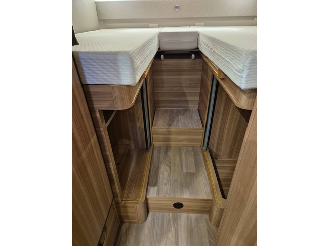Weinsberg CARACOMPACT 600 MEG PEPPER 163 PK SLECHTS 47.451 KM !! TV + SATELLIET LENGTEBEDDEN CRUISE CONTROL foto: 18