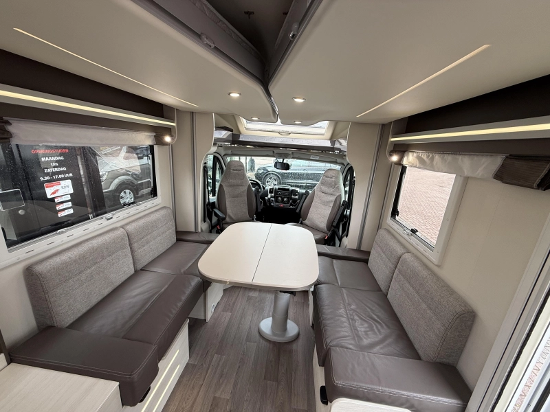 Challenger Graphite 270 VIP Hefbed Enkele Bedden 2018  foto: 9