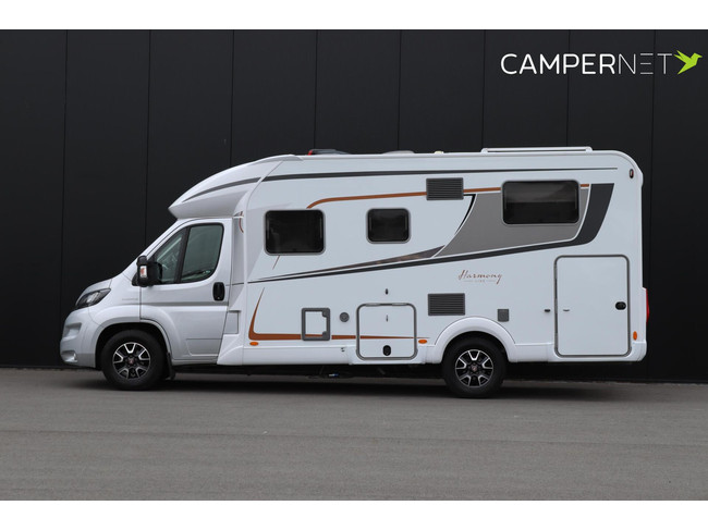 Bürstner Lyseo Harmony Line 140pk Automaat | Vlakke vloer! | Lengtebedden | Oven | Luchtvering | Luifel | Grote garage | Zonnepaneel | Co foto: 2
