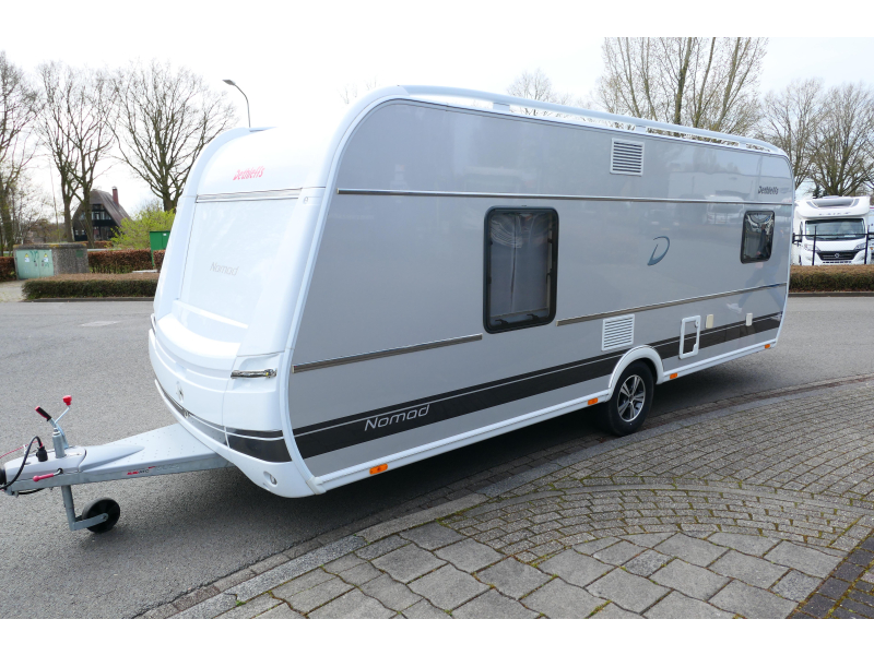 Dethleffs Nomad 530 DR zeer ruim met airco  foto: 4