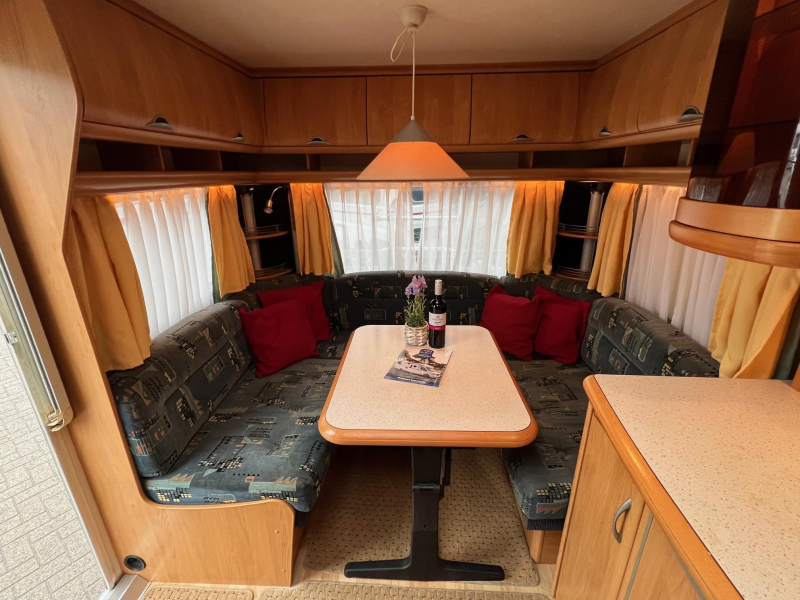 Hobby Excellent 495 UFE mover, tent, luifel  foto: 7