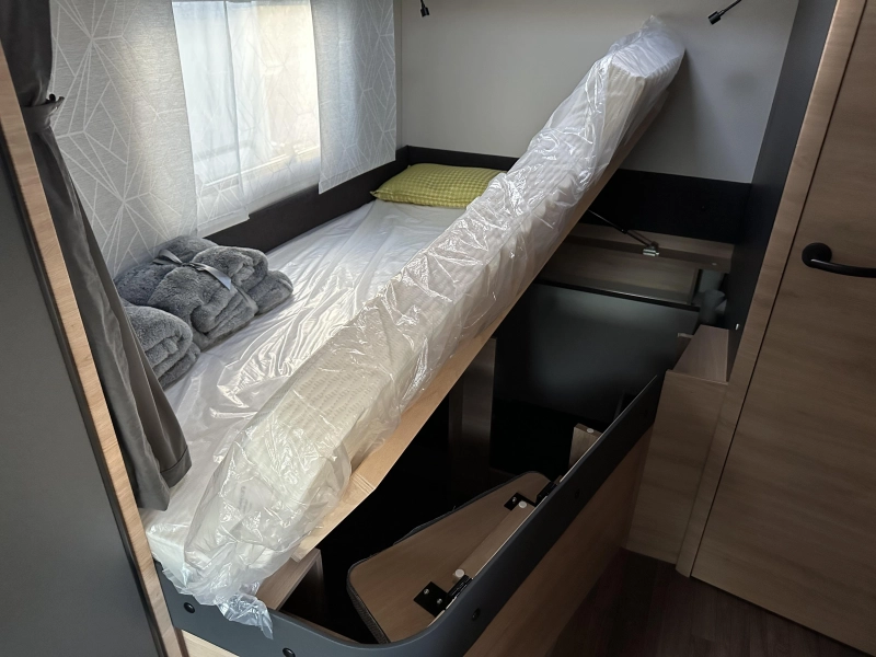 Knaus L!ve Wave 650 MF AUTOMATIK + HUBBETT Foto: 11