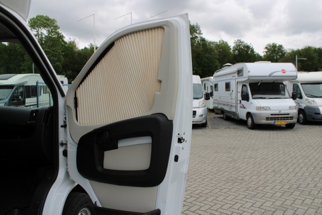 AUTOM&Aacute;TICO Fiat 2.3 150 cv Cama francesa (99 foto: 17