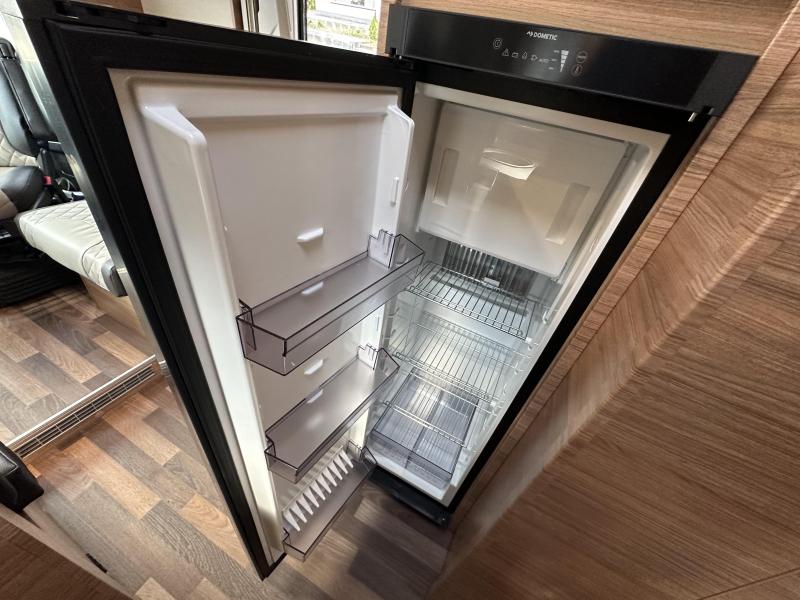 Weinsberg CaraSuite 700 ME 5p,Maxi,Ensuite bad 0256  foto: 11