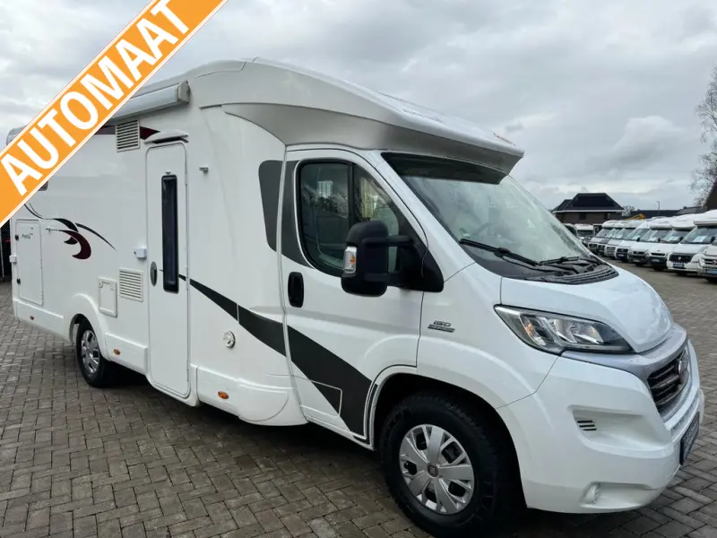 Euramobil 635 EB ENKELE BEDDEN 2023 SLECHTS 4726KM! FIAT 8