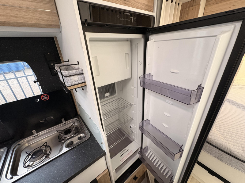 Bavaria Bavaria 650 T Cama Queen panel bearlock foto: 12