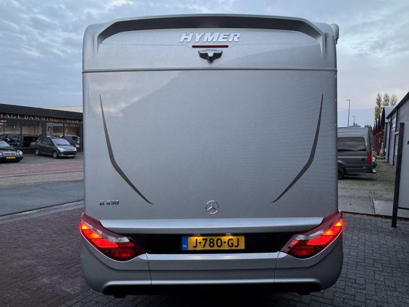 Hymer BMC-I 690 Queensbed-Hefbed-Mercedes  foto: 3