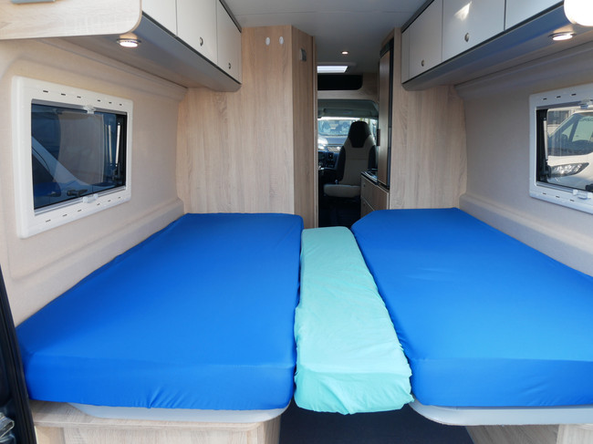Clever 6.40 Mtr Buscamper, Chasis Maxi, &iexcl;&iexcl;Camas Bajas Longitudinales!! foto: 19