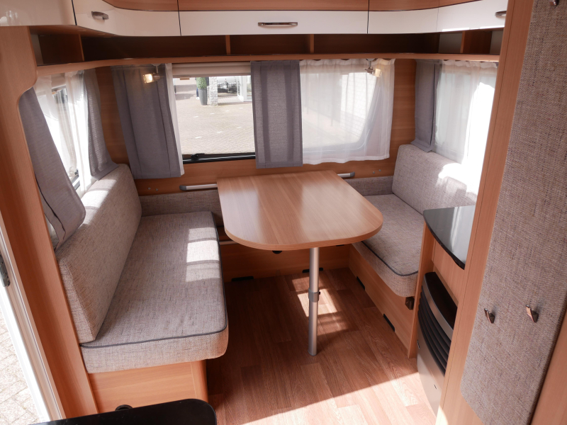 LMC Style 450 D Incl. Mover en luifel  foto: 5