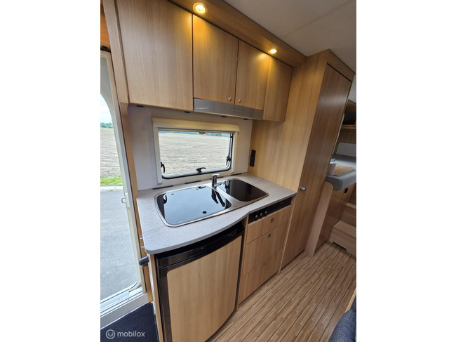 Dethleffs TREND T 6617 ☆148PK-Euro5-Enkele Bedden-Garage☆ foto: 14