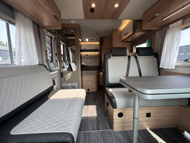 Weinsberg CaraSuite 650 MF AUTOM&Aacute;TICO FH05 5 personas foto: 7