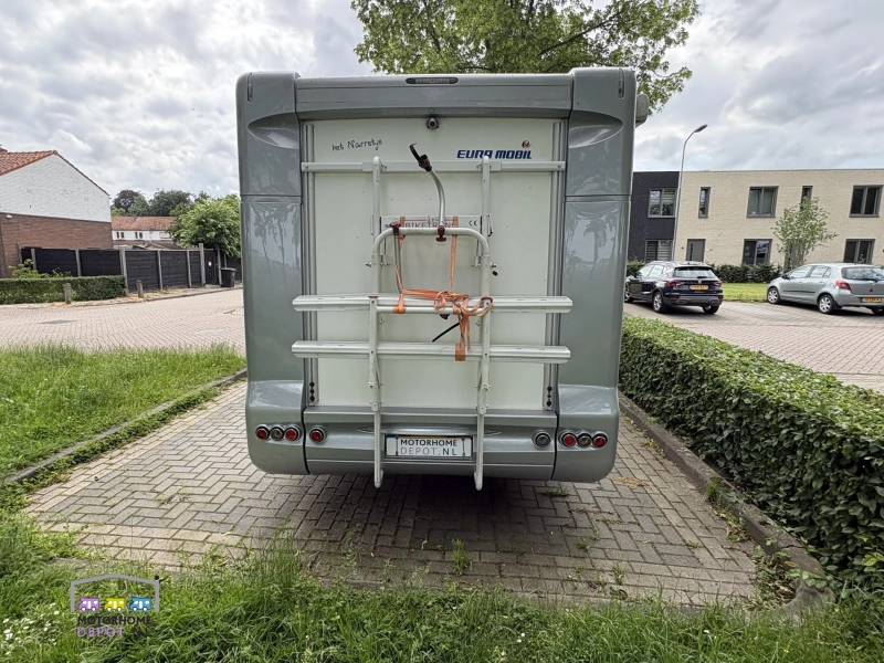 Eura Mobil Terrestra 670 SB Franz&ouml;sisches Bett Foto: 2