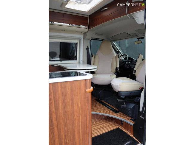 Adria TWIN 600 SPT Multijet 150pk | Omvormer | Luifel | Trekhaak | Bearlock | Fietsendrager | Dwarsbed | LED TV | Parkeersensoren acht foto: 6