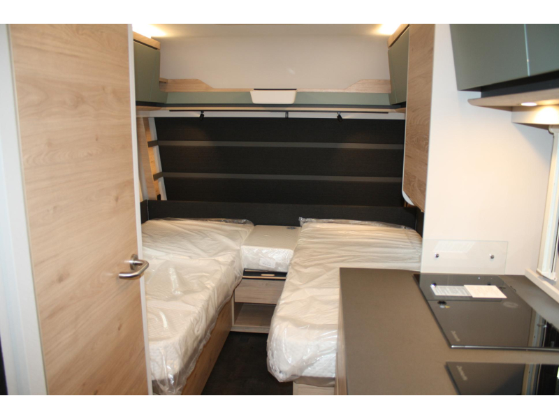 Dethleffs Camper 460 EL photo: 9
