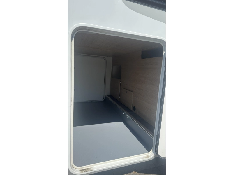 LMC Cruiser V 646 G 70jr Jubileum-Autom-NAVI  foto: 10