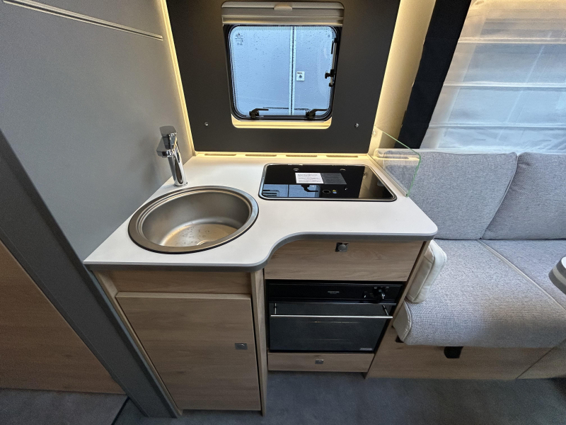 Dethleffs Just Camp T 7052 EBL - Automaat Summer Deal  foto: 9