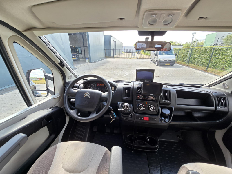 Adria Matrix 670 SL Lengte Bedden Hefbed 5per  foto: 21