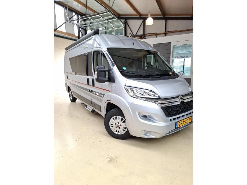 Adria Twin 600 SPT 160PK Vastbed Airco  foto: 3