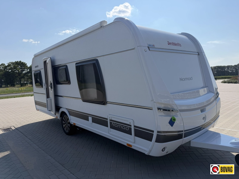 Dethleffs Nomad 530 DR queensbed / voortent  foto: 0