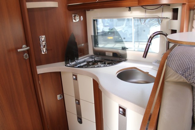 Carthago Chic E Line I 50 Yachting Fiat ocasi&oacute;n 05-2017 transmisi&oacute;n autom&aacute;tica Sistema de nivel (120 foto: 52