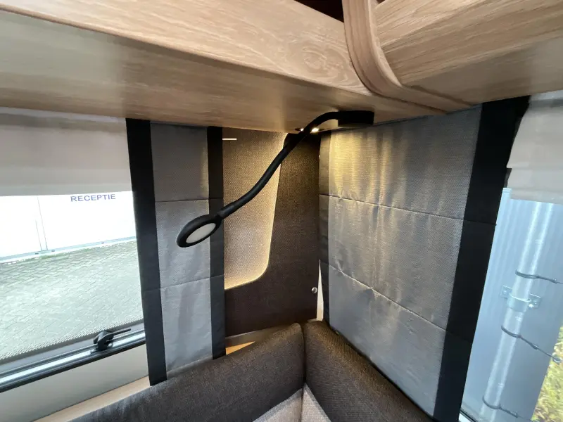 Knaus Sudwind Black Selection 500 EU ENKELE BEDDEN-VLOERVERW  foto: 13