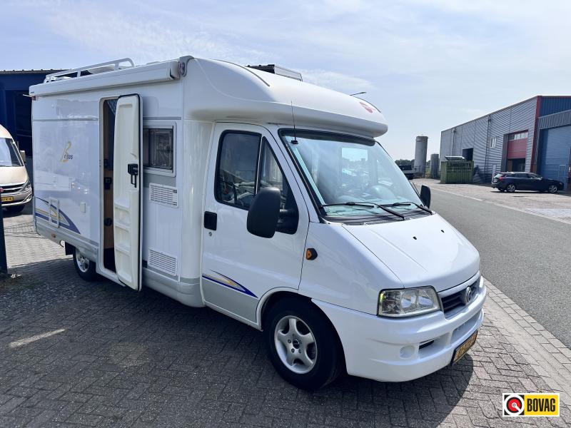 Bürstner Elegance 726 I Einzelbetten Luxuskomplett