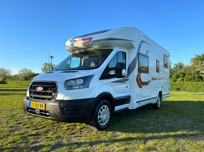 Challenger Half Intergraal 287 GA Ford Transit with Single Beds 5 SEAT BELTS photo: 12