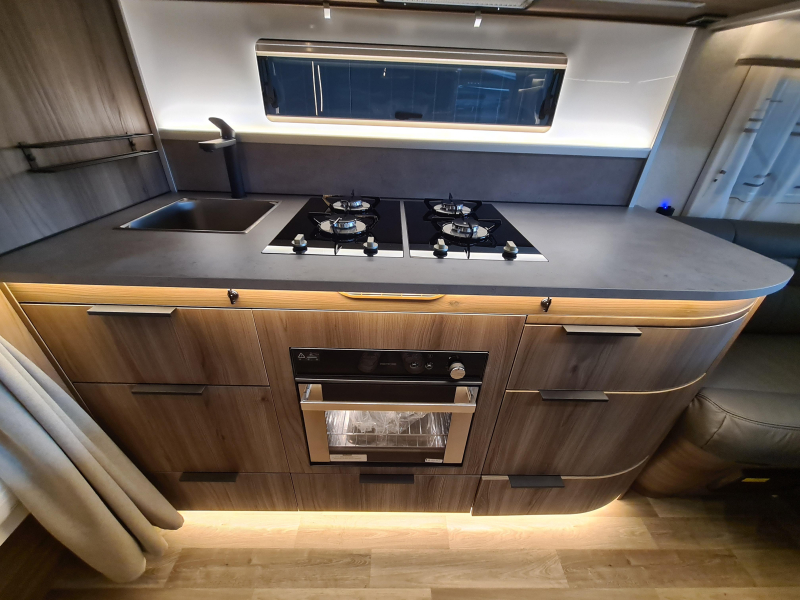 Kabe Royal 520 XL 2025, KingSize!  foto: 11