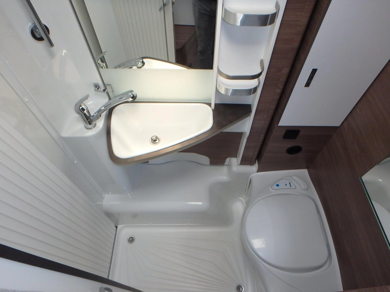 Knaus L!VE Traveller 600 DKG  foto: 21