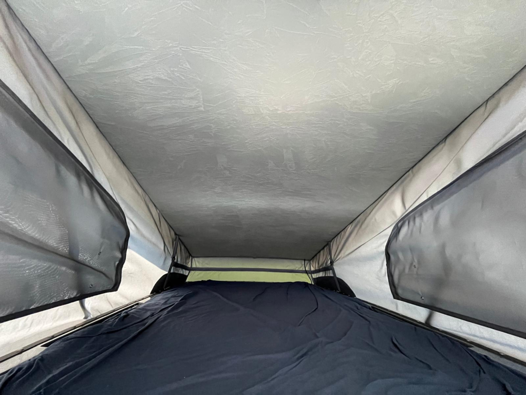 VOLKSWAGEN MULTIVAN STARTLINE photo: 21