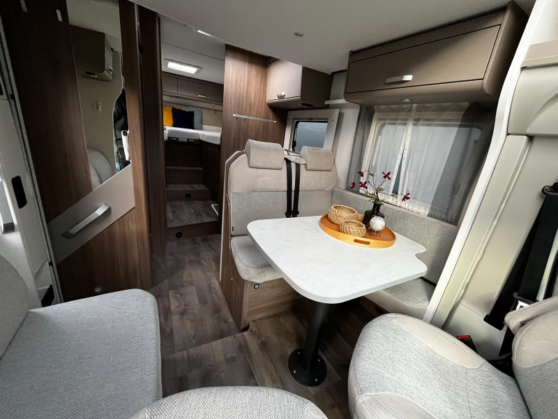 Carado T 447 - met TV + Schotel  foto: 1