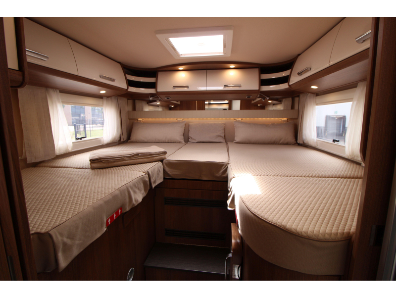 Carthago C-Tourer I 149 LE Single beds Pull-down bed photo: 36