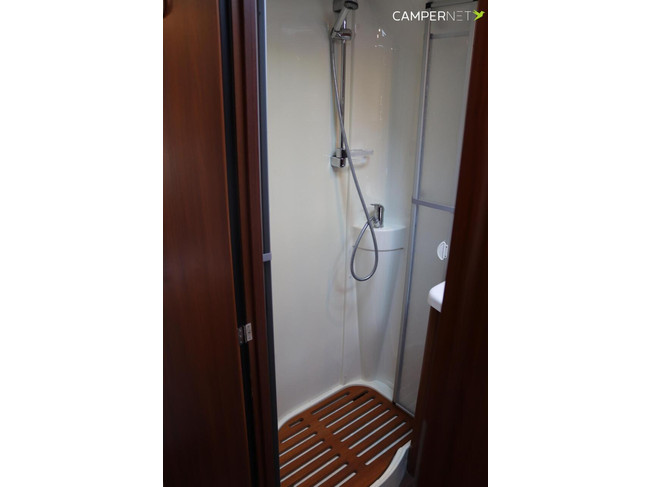 Carthago CHIC E-LINE I 51 YACHTING 180hp Automatic | Without pull-down bed | Alde heating | Single beds | Solar panels | Inverter | Double bo photo: 18