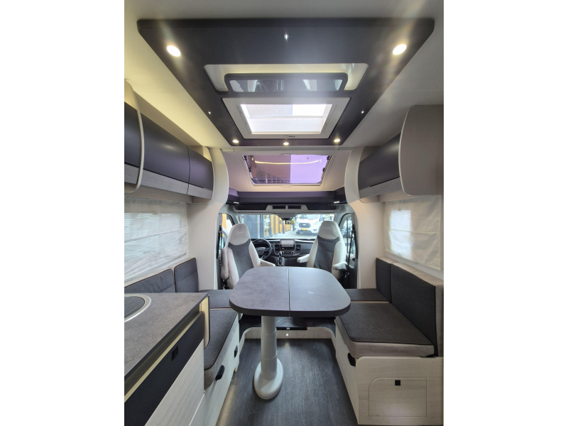 Chausson Titanium Ultimate 777 Arctic WITHOUT DROP-DOWN BED photo: 9