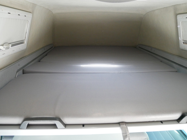 Ford Nugget, Vast Hoogdak, 5 Zit / 4 Slaapplaatsen foto: 16