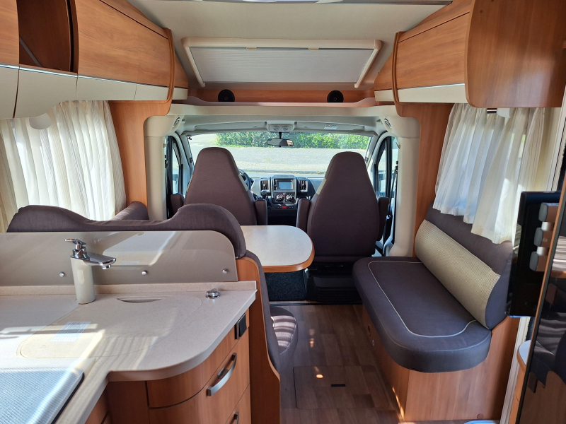 Hymer Tramp 704 SL 2 APARTE BEDDEN-180PK  foto: 1