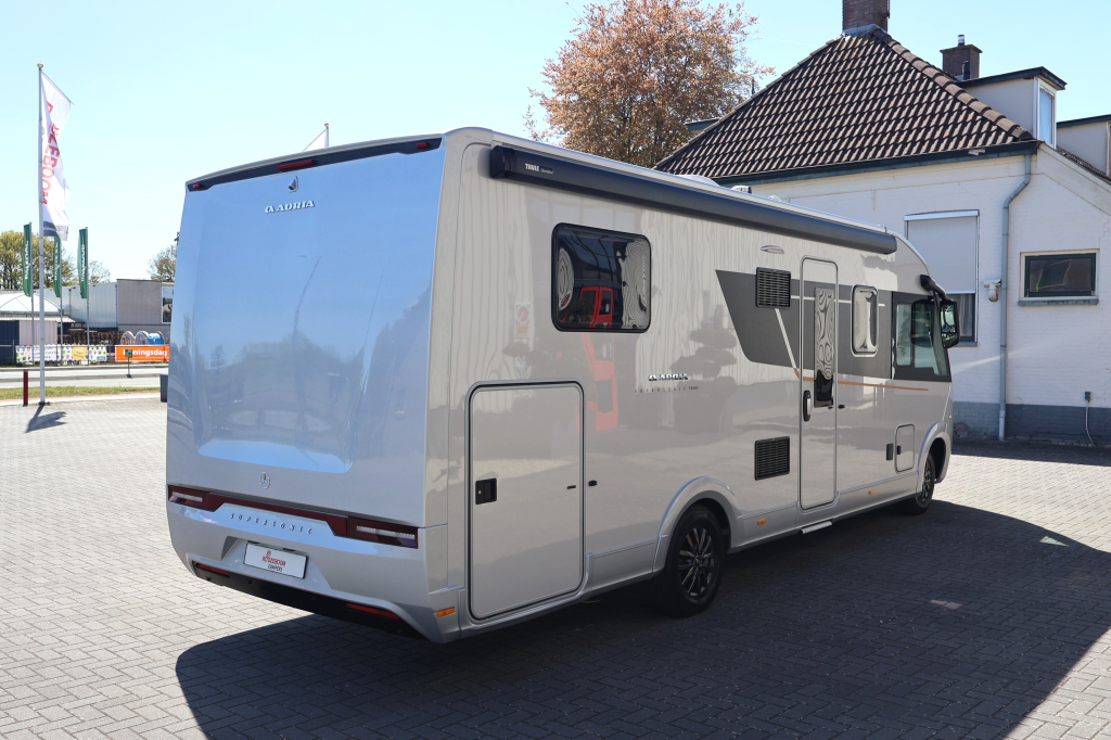 Adria Supersonic 780 DC Foto: 4