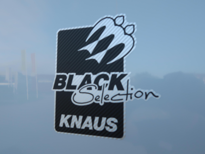 Knaus Sudwind Black Selection 450 FU FRANS BED / RONDZIT  foto: 21