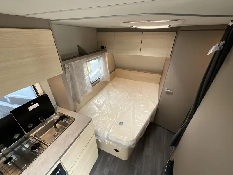 Weinsberg CaraCito 450 FU FRANS BED-LICHTGEWICHT  foto: 7