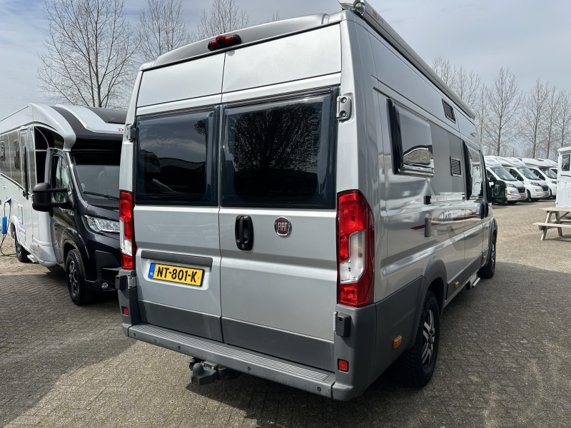 Adria Twin 640 SLX 150 hp solar panel photo: 5