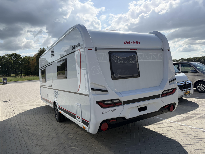 Dethleffs Camper 520 ELT met badkamer achterin  foto: 2
