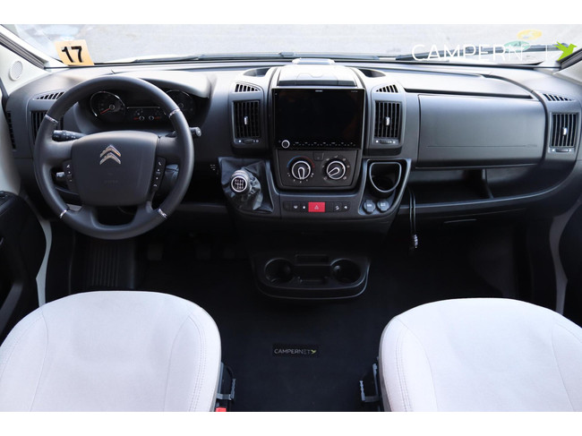 LMC Tourer T730G 165pk | Lengtebedden | Thule Luifel | Thule Fietsendrager| Gescheiden douche | Zenec multimediasysteem | foto: 23