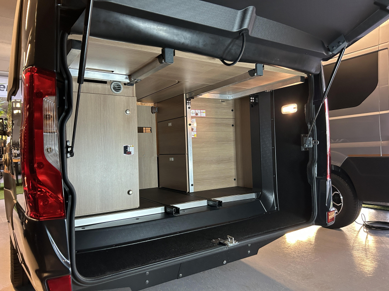 Malibu Genius 641 LE Mercedes Benz - Nieuw  foto: 3