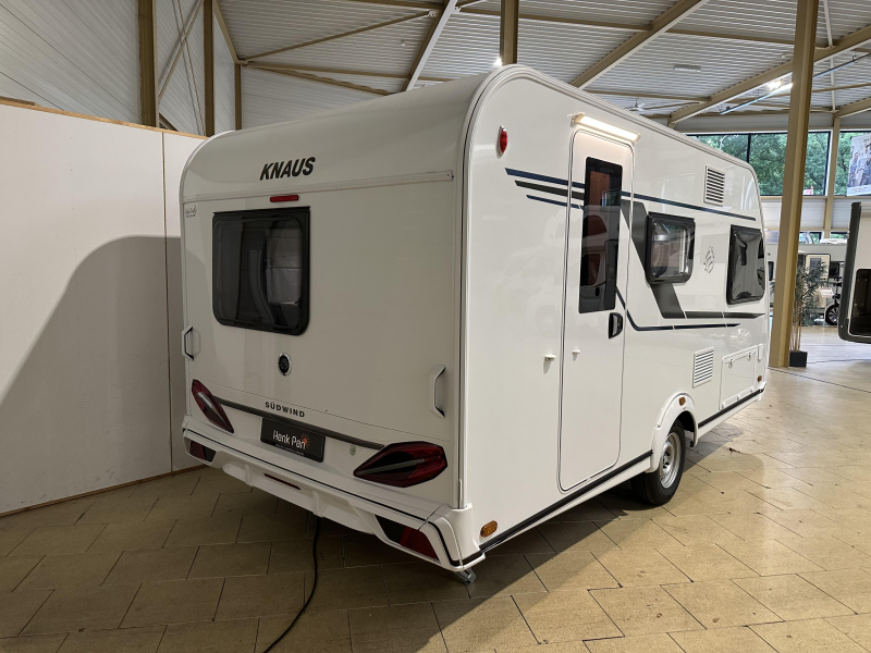 Knaus Sudwind 420 QD grote koelkast | A69 