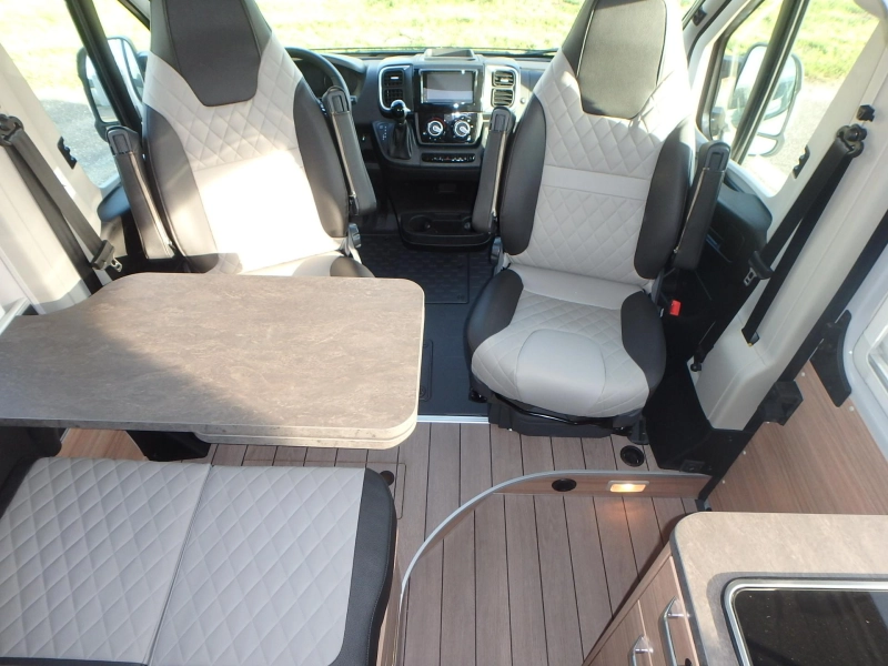 Weinsberg CaraBus 600 ME FIRE EDITION foto: 11
