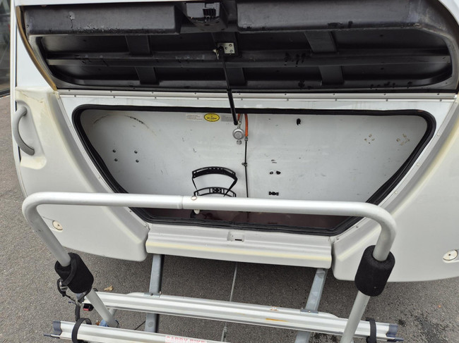 Eriba - Hymer 532 Enkele - losse bedden of XXL bed & luifel